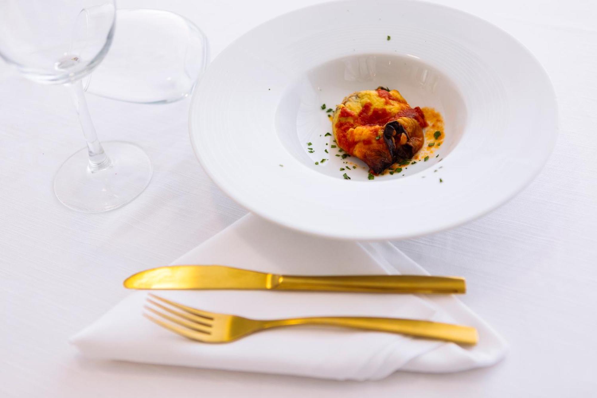 Hotel Leon - Ristorante Al Cavallino Rosso Сан-Джованні-Ротондо Екстер'єр фото